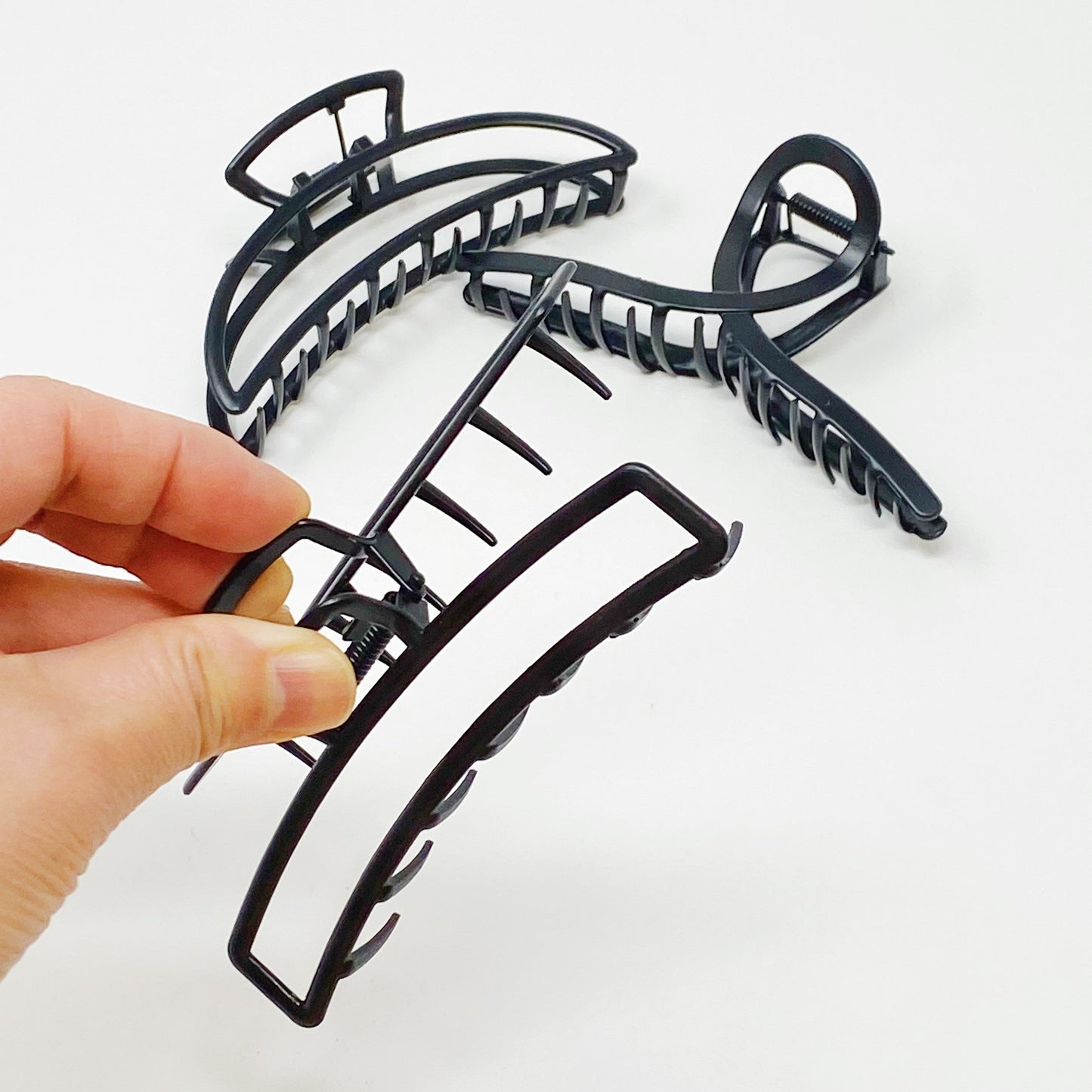 Noire & Love Hair Claw Set Of 3