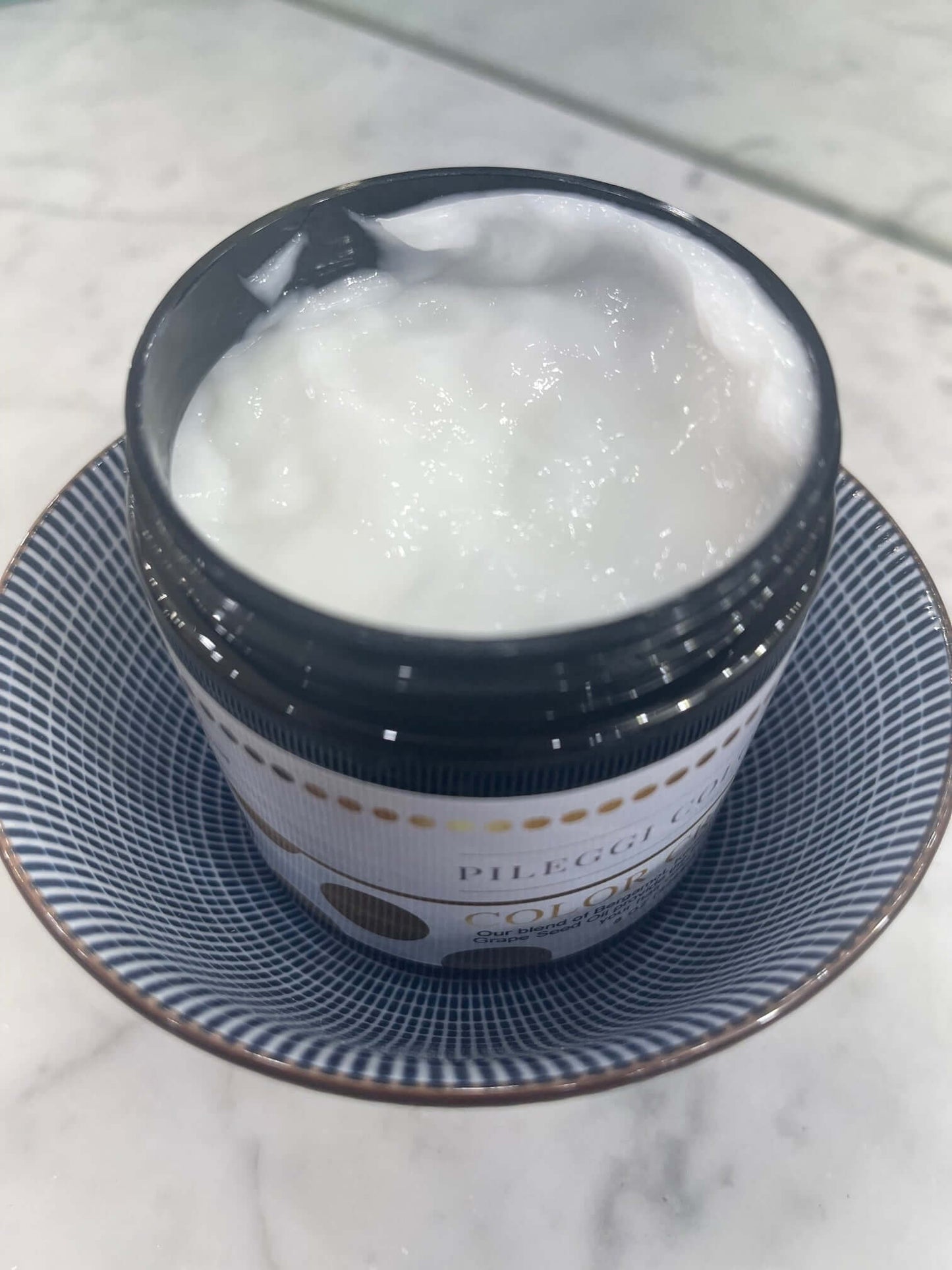 COLOR CREAM